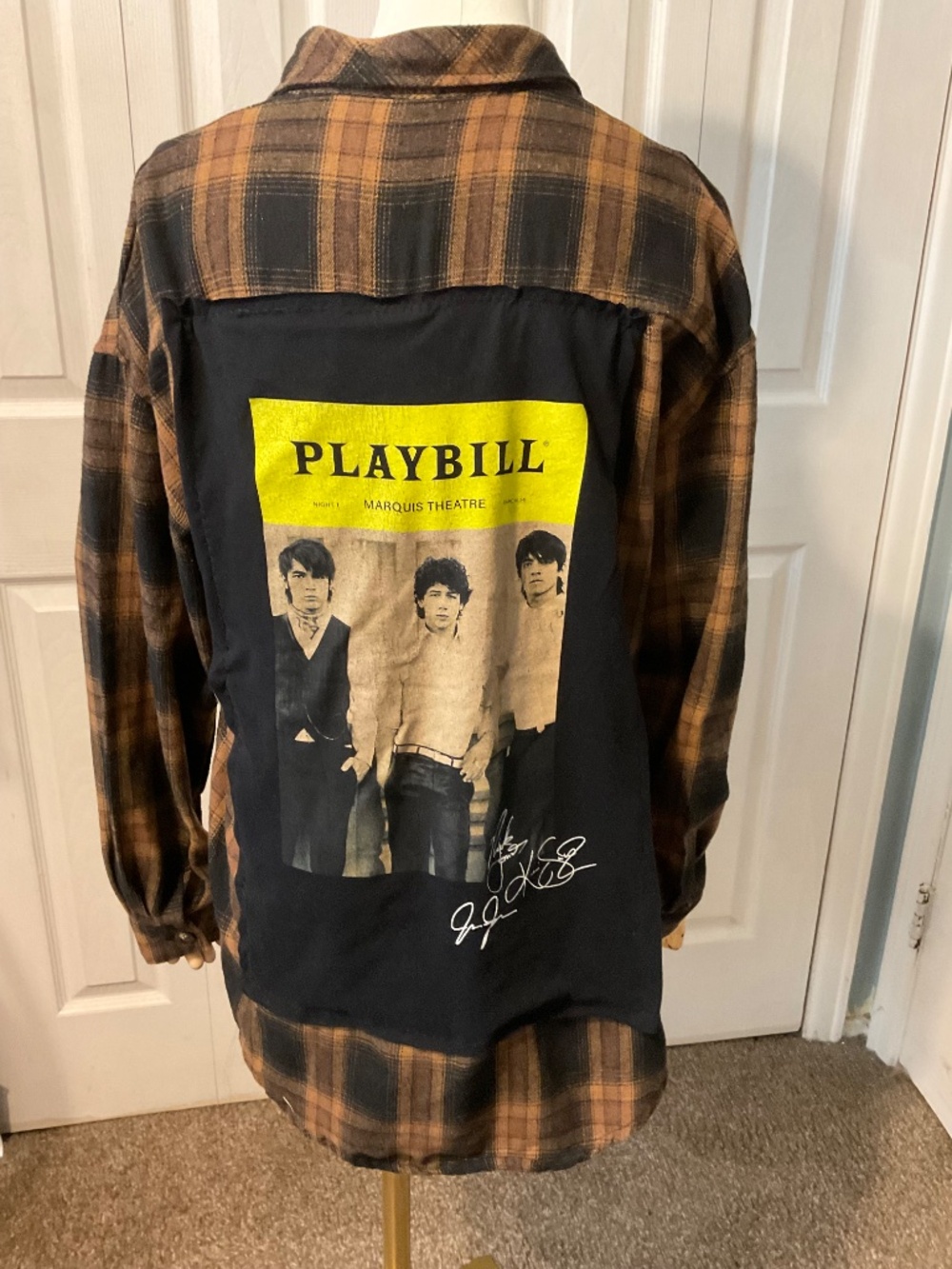 Jonas Brothers Upcycled Back Graphic T-Shirt on Women's Medium Flannel